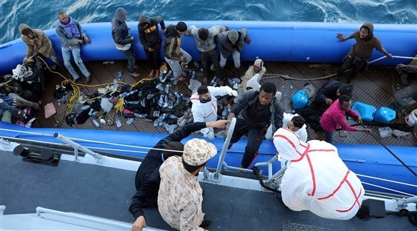 إنقاذ مهاجرين غير شرعيين في المياه الليبية (أرشيف)