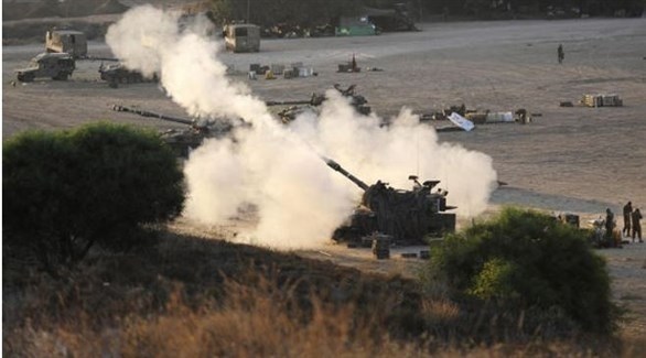 مدفعية الاحتلال الإسرائيلي تقصف غزة (أرشيف)