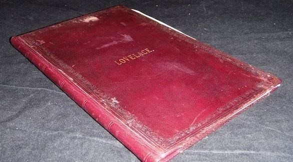 اكتشاف أول كتاب عن الكمبيوتر في بريطانيا (ميرور)