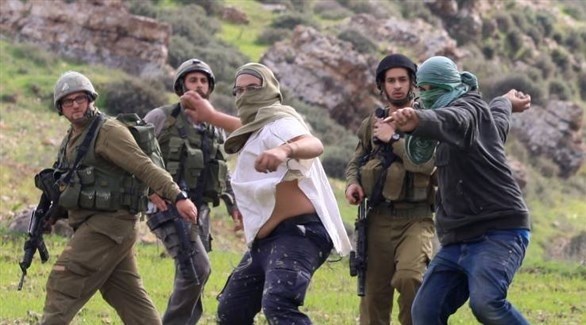 شباب من "شبيبة التلال"، تنظيم إسرائيلي متطرف.(أرشيف)