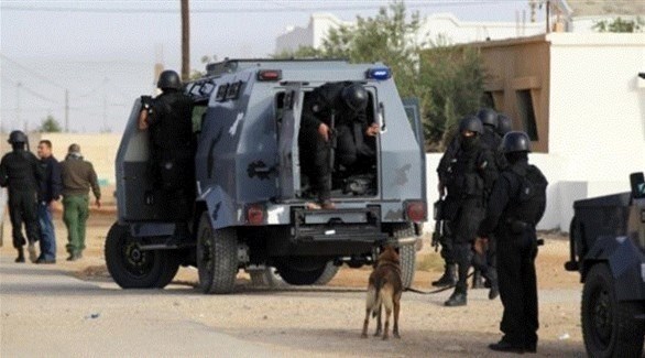 قوات الأمن الأردنية تداهم مدينة السلط بحثاً عن إرهابيين (تويتر)