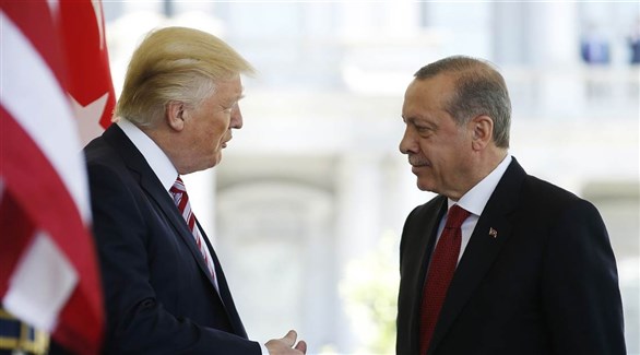 الرئيس التركي رجب طيب أردوغان ونظيره الأمريكي دونالد ترامب (أرشيف)