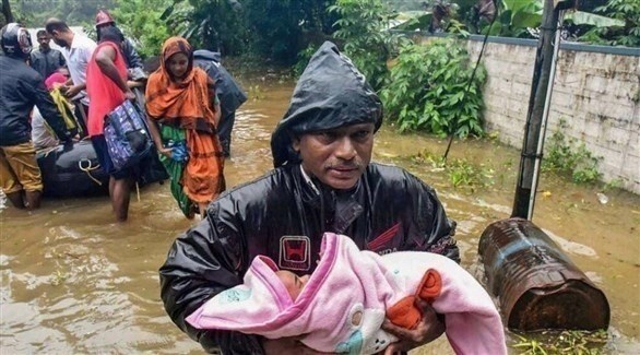 من الفيضانات التي ضربت ولاية كيرلا الهندية (أرشيف)