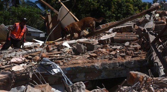 آثار زلزال سابق في لومبوك (أرشيف)