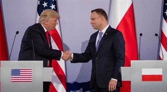 الرئيس الأمريكي ونظيرة البولندي خلال المؤتمر الصحفي(وكالات)