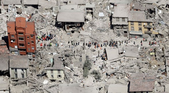 مبان مدمرة بعد زلزال إيطاليا 