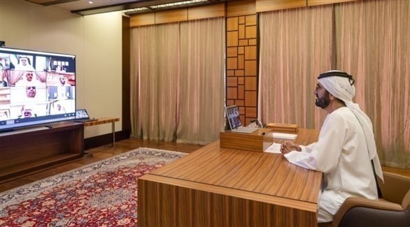 الشيخ بن راشد آل مكتوم، نائب رئيس الدولة، رئيس مجلس الوزراء، حاكم دبي، مترئساً جلسة لمجلس الوزراء (أرشيف)