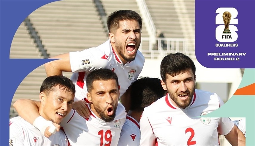 فرحة منتخب طاجيكستان بأحد الأهداف (إكس)