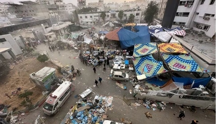 مجمع مستشفى الشفاء في قطاع غزة (رويترز)