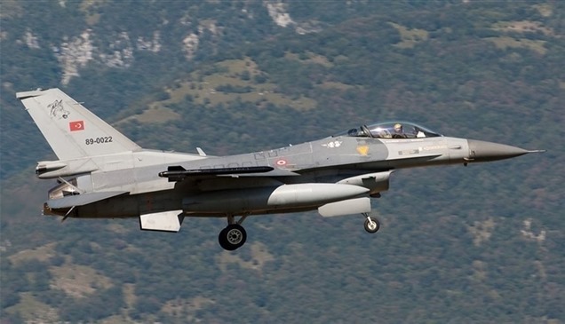 تركيا تهدد بتكثيف عملياتها ضد الأكراد في سوريا والعراق