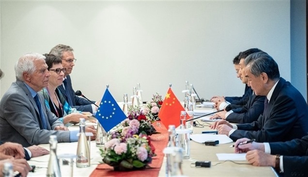 الصين تطالب الاتحاد الأوروبي بـ"توضيح" موقفه حيال الشراكة الاستراتيجية 