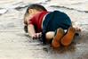 الطفل السوري الذي قضى غرقاً على شاطئ مدينة بدروم التركية 