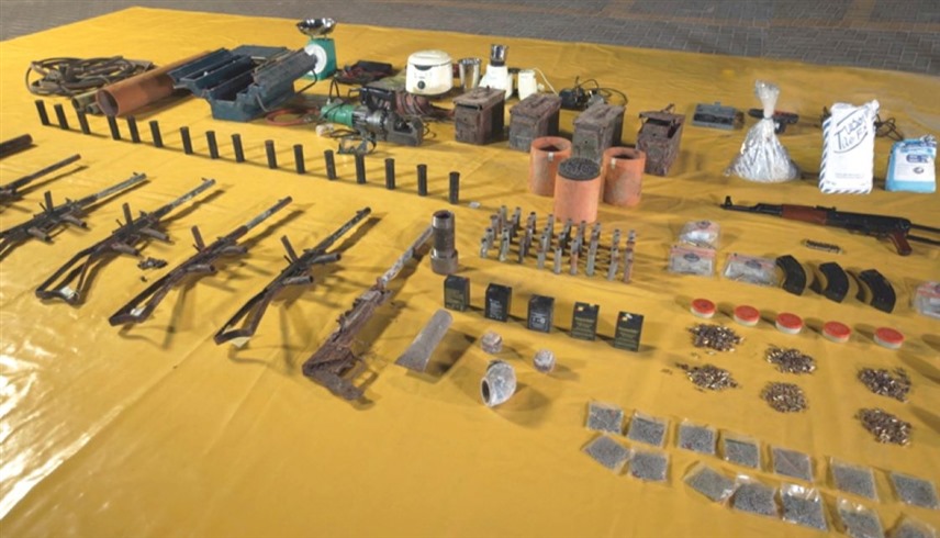 أسلحة لميليشيا الأشتر ضبطتها الشرطة البحرينية في وقت سابق (أرشيف)