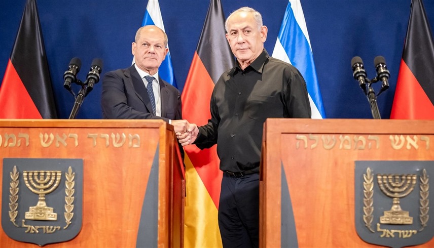 رئيس الوزراء الإسرائيلي بنيامين نتانياهو والمستشار الألماني أولاف شولتس (أرشيف)