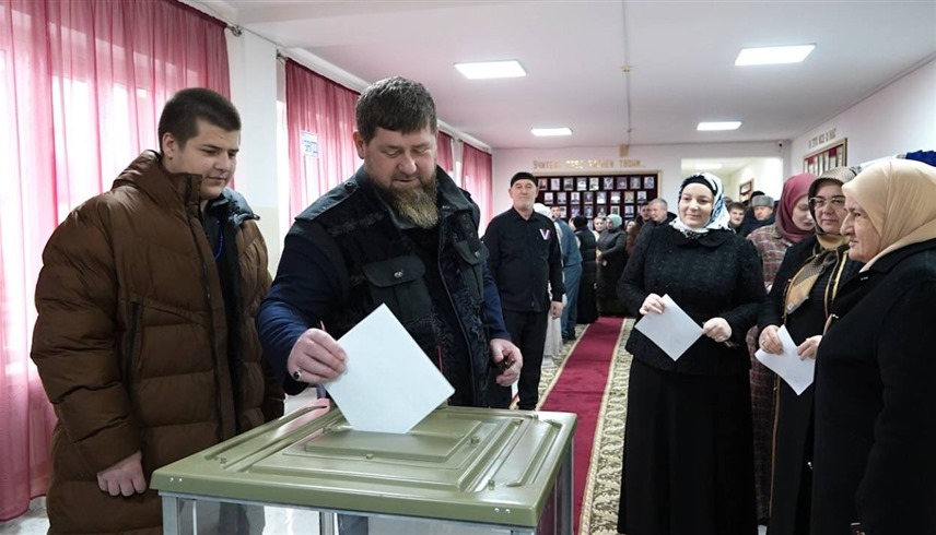 تصويت رئيس الشيشان رمضان قديروف في الانتخابات الروسية (إكس)