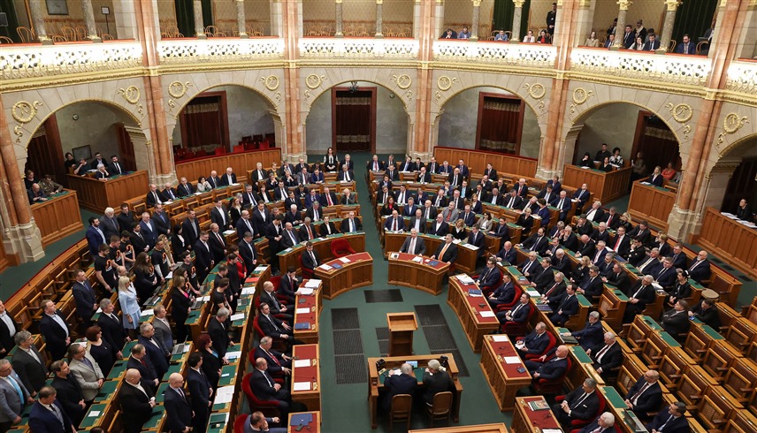 البرلمان المجري (رويترز)