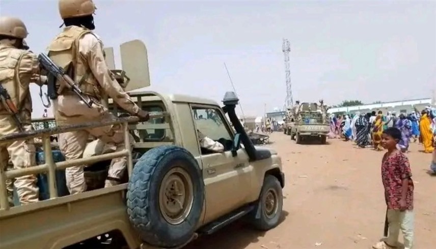 مركبات عسكرية للجيش المالي تدخل مدينة باسكنو (اكس)