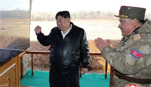 زعيم كوريا الشمالية يشرف على تدريبات "سلاح الإبادة"