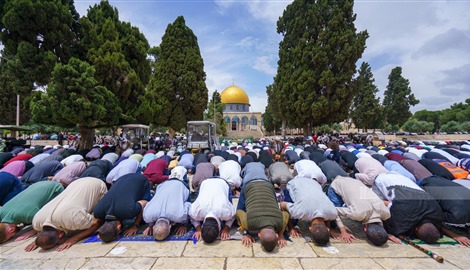 125 ألفاً يصلّون الجمعة الثالثة من رمضان في المسجد الأقصى