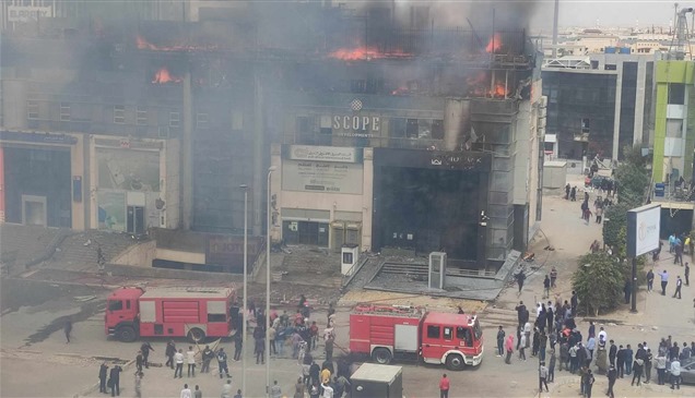 الثاني في يومين.. بعد استديو الأهرام.. حريق في التجمع الخامس بالقاهرة