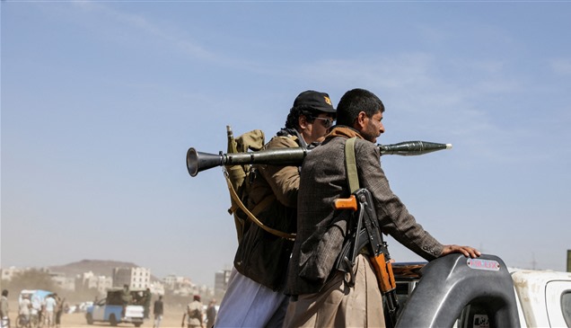 واشنطن تتوعد الحوثيين بعد هجوم قاتل قبالة اليمن