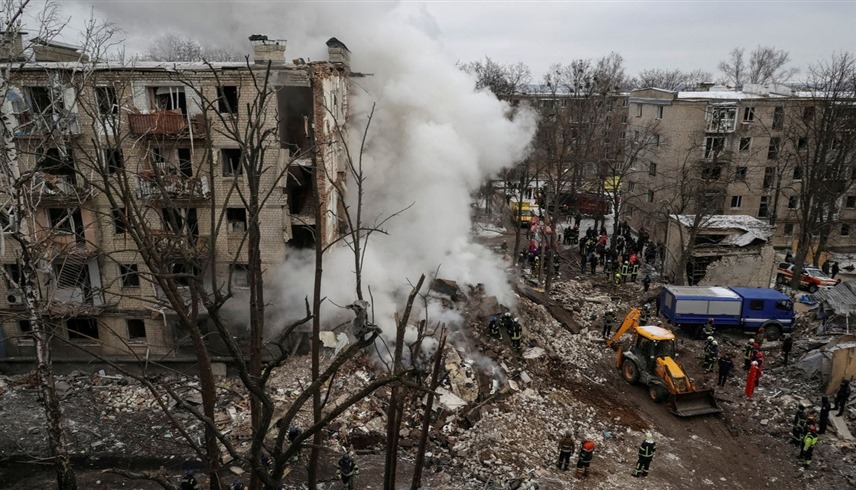 تصاعد الدخان في أوكرانيا بعد هجوم روسي (أرشيف)