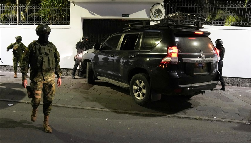 قوات الأمن الإكوادورية تقتحم سفارة المكسيك في كيتو (إكس)