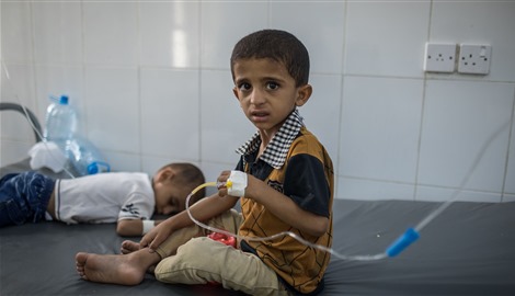 الأمم المتحدة: تفشي الكوليرا "بسرعة كبيرة" في مناطق الحوثيين