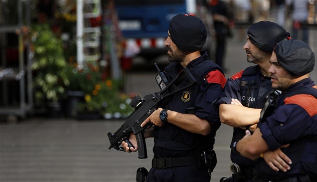 إسبانيا تضبط عصابة جمعت 686 مليون دولار من عمليات احتيال
