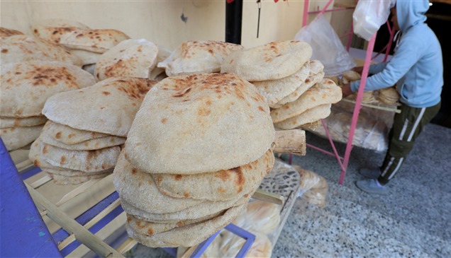 مصر تعتزم خفض أسعار الخبز غير المدعم بنسبة 40%