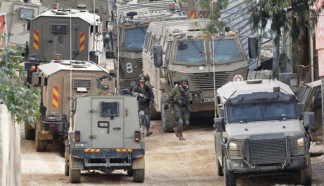 قتال التوتر يشتعل في الضفة الغربية.. إسرائيل تقتل 10 فلسطينيين على الأقل