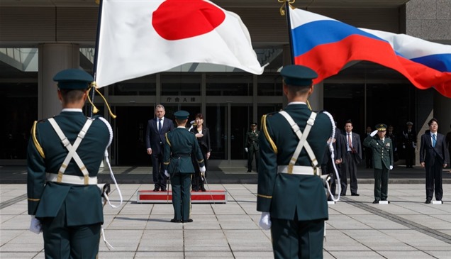 روسيا تطالب اليابان بالاعتراف بسياساتها الخاطئة