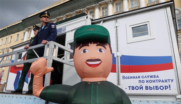 هجوم موسكو يرفع أعداد المتطوعين بالجيش الروسي 
