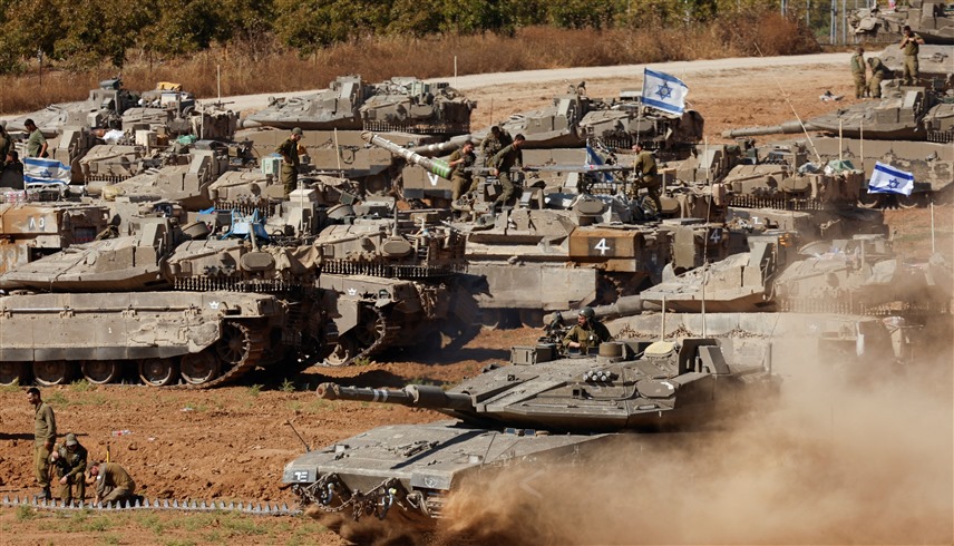 دبابات الجيش الإسرائيلي في محيط مدينة رفح جنوب قطاع غزة (أرشيف)
