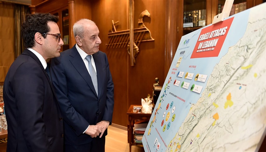  وزير الخارجية الفرنسي ستيفان سيغورنيه خلال زيارته الأخيرة إلى لبنان (رويترز)