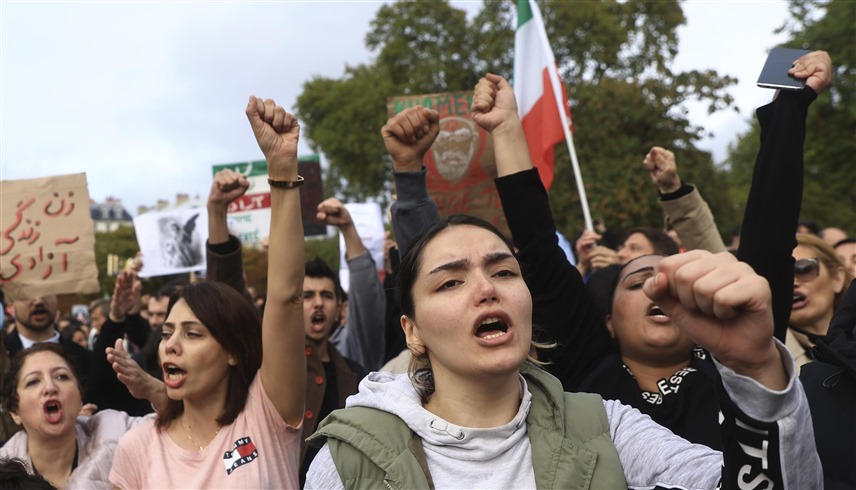 مظاهرات سابقة في إيران (رويترز)
