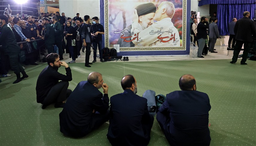 إيرانيون في مراسم تشييع الرئيس الإيراني إبراهيم رئيسي