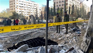 على الطريق بين دمشق وبيروت.. إسرائيل تستهدف قيادياً من حزب الله في سوريا