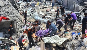 مقتل 20 فلسطينياً في غارة إسرائيلية على مخيم النصيرات بغزة