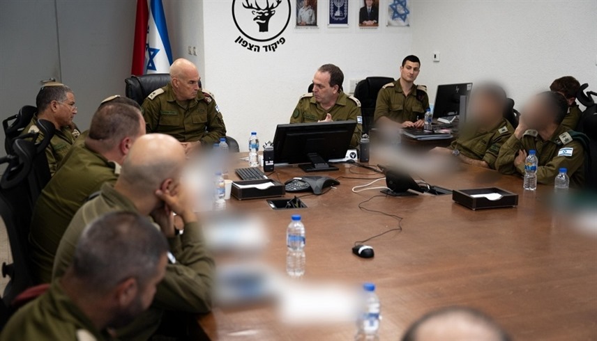 ضباط الجيش الإسرائيلي في اجتماع الثلاثاء للمصادقة على خطط الحرب ضد لبنان (تايمز أوف إسرائيل)  
