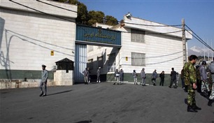 بعد الإفراج عن فرنسي.. 10 أجانب ما زالوا في سجون إيران