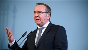 وزير الدفاع الألماني يطالب بموقف واضح ضد تهديدات بوتين