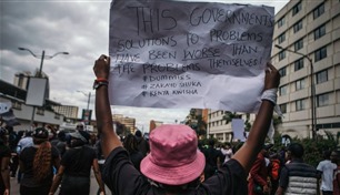 الرئيس الكيني ينشر الجيش لوقف مظاهرات "الخيانة"