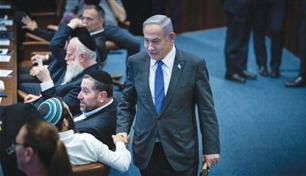 كاتب إسرائيلي: سياسات نتانياهو المتطرفة تسببت في الاضطرابات الحالية