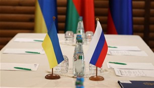 الأول منذ أكثر من عامين.. اجتماع نادر لمسؤولين من روسيا وأوكرانيا بمناسبة تبادل الأسرى