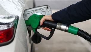 انخفاض أسعار الوقود في يوليو المقبل في الإمارات 