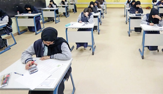 امتحانات الثانوية العامة.. الطلبة يؤدون "التربية الإسلامية"