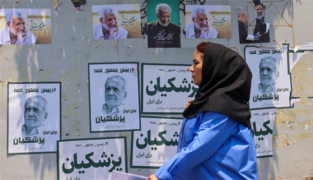 انقسام حاد بين الإيرانيين حول التصويت في الانتخابات 