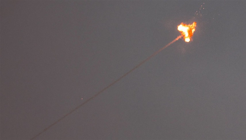 الجيش الإسرائيلي يعترض صواريخ في واقعة سابقة (إكس)