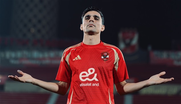 الأهلي يعلن رسمياً ضم أشرف بن شرقي